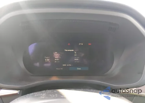 2024 Volvo Xc60 B5 Plus Dark Theme z USA, uszkodzony, nr VIN YV4L12RL5R1814913